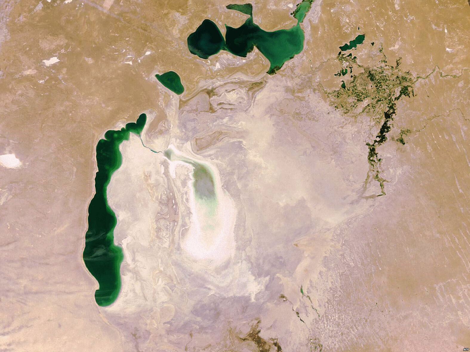 Аральское море снимок из космоса