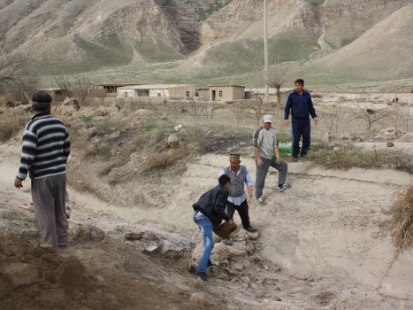 Погода на неделю хатлонская область. Таджикистан Бешкент район. Дехаи Далёни боло. Бешкент Таджикистан Хатлонская область. Прокуратура Хатлонской области Таджикистан.