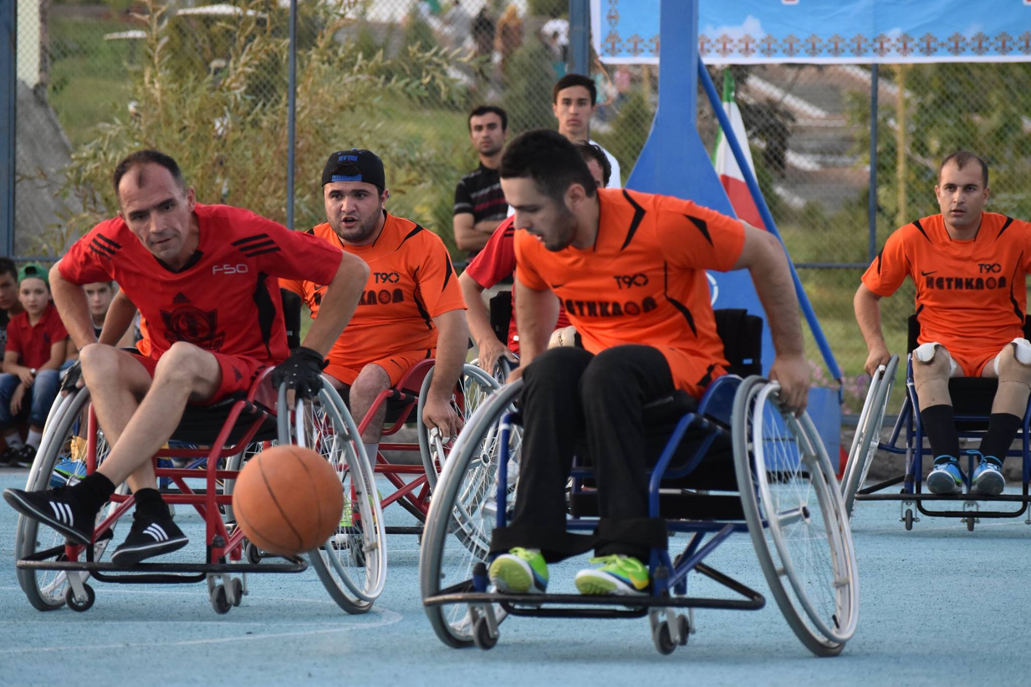 Активная жизнь инвалидов. Спорт для инвалидов. Спортсмены с ограниченными возможностями. Спорт для людей с ограниченными возможностями. Инвалиды люди с ограниченными возможностями.