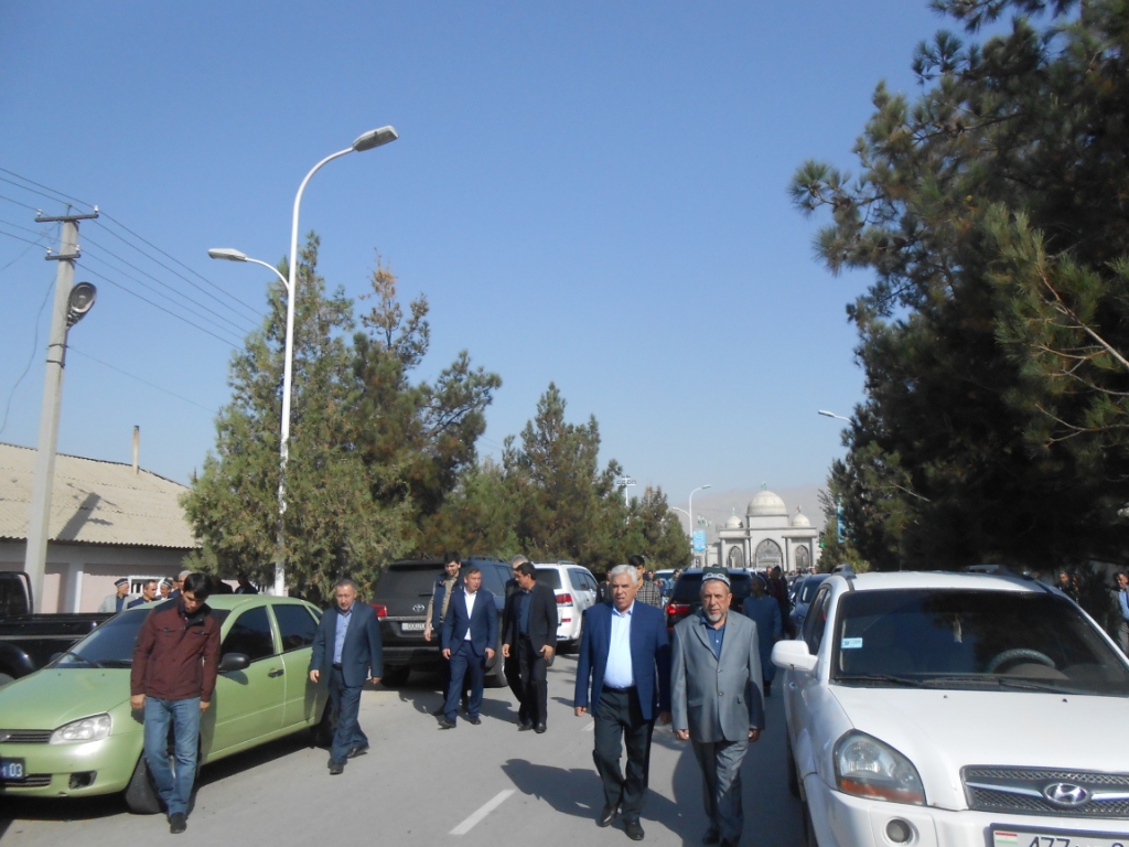 Эмомали Рахмон на похоронах. Таджикистан не выразил соболезнования