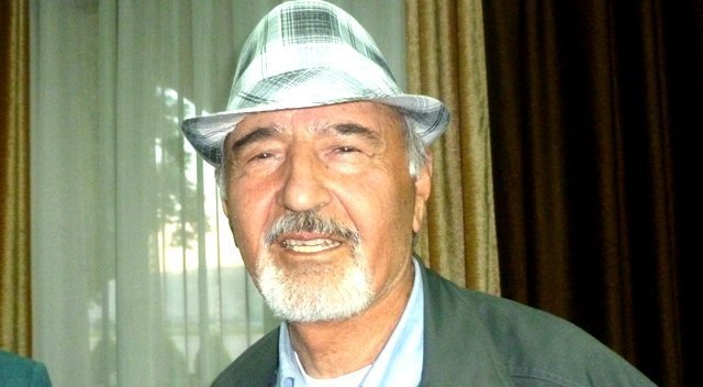 Таджикские писатели. Писатель портрет бозор собир. Бозор собир фото. Известные таджикские поэты. Портрет писателя таджики.