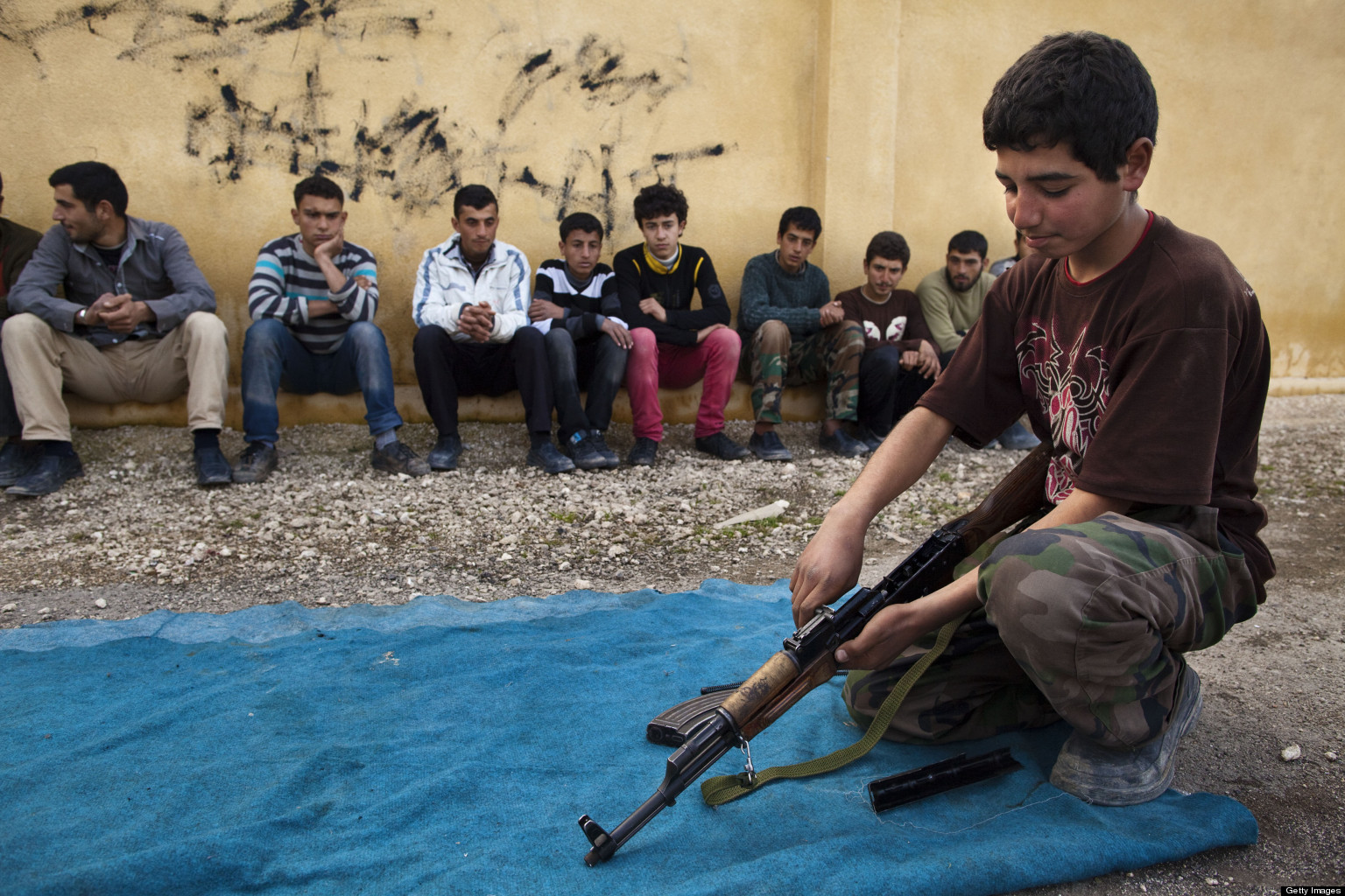 Таджики про террористов. Сирийская молодежь.