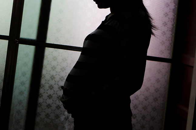 Шесть реальных историй о репродуктивном насилии, которые взывают к действию