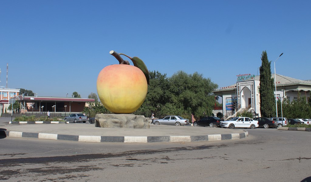 Город исфара таджикистан фото