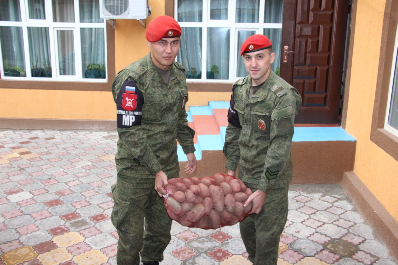 Российские военные полицейские взяли шефство над душанбинским детским домом  | Новости Таджикистана ASIA-Plus