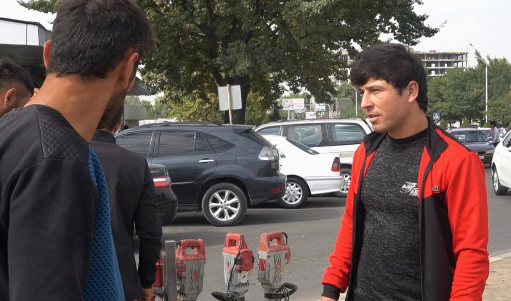 Таджиков депортируют из москвы