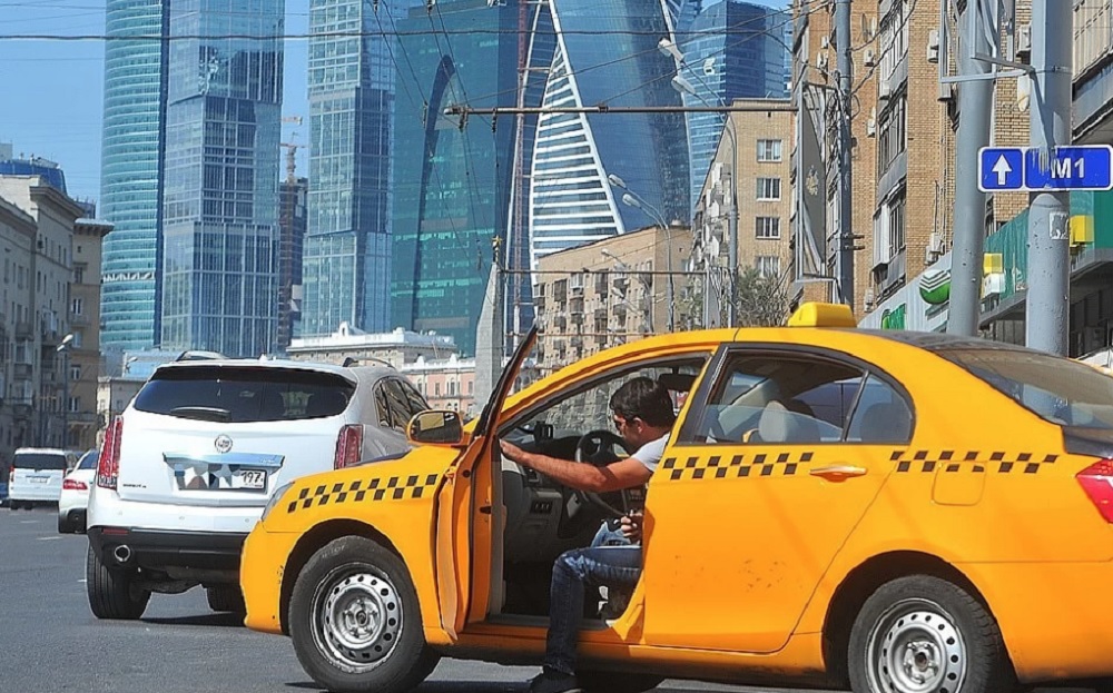 Таджики таксисты в москве