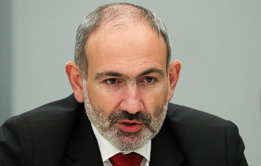 Премьер Армении назвал себя главным ответственным за сложившуюся ситуацию в Карабахе