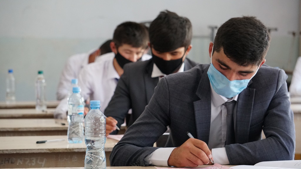 ТОП-10: кто самые умные абитуриенты в Таджикистане