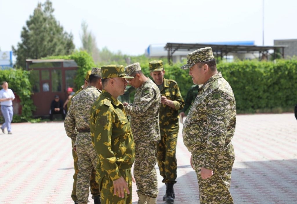 Хистеварз таджикистан фото