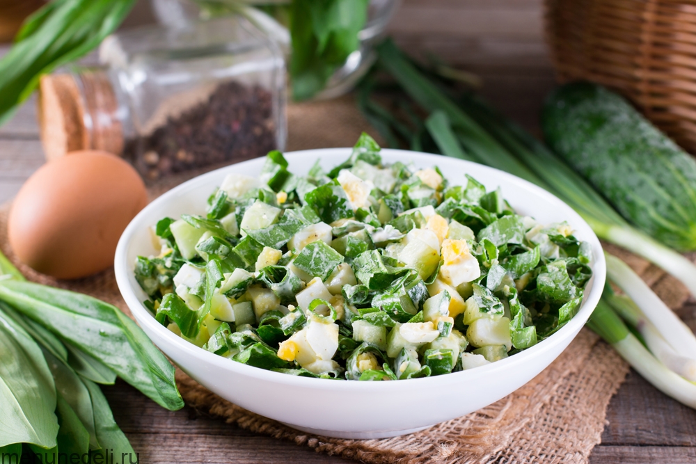 Весенние салаты из свежей зелени и овощей: ТОП-5 рецептов