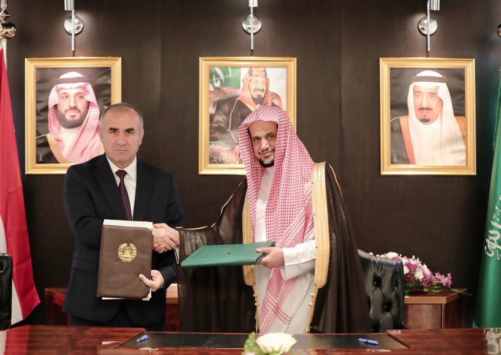 Таджикистан саудия. Королевство Саудовская Аравия. Король Саудовской Аравии сейчас. Саудовская Аравия женщины. Посол Саудовской Аравии в Таджикистане.