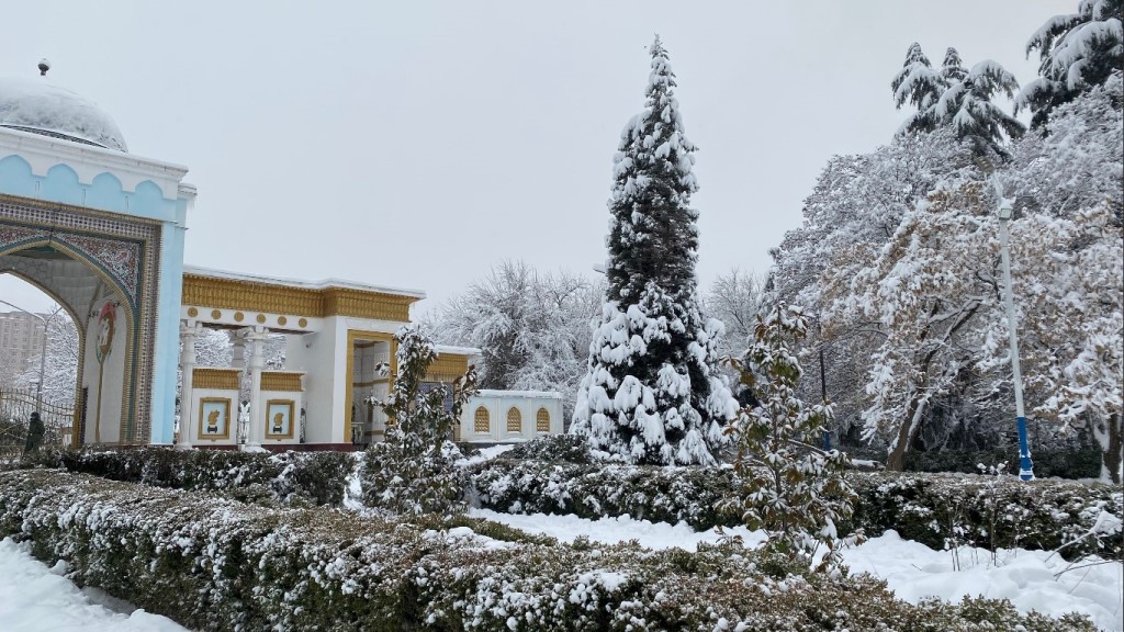 Гидрометцентр душанбе. Душанбе зимой. Сароб Таджикистан. Зима в Таджикистане. Морозы в Таджикистане.
