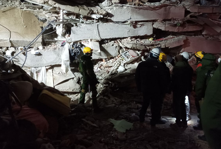 Спасатели из Таджикистана вызволили в Турции из-под руин двоих живых 