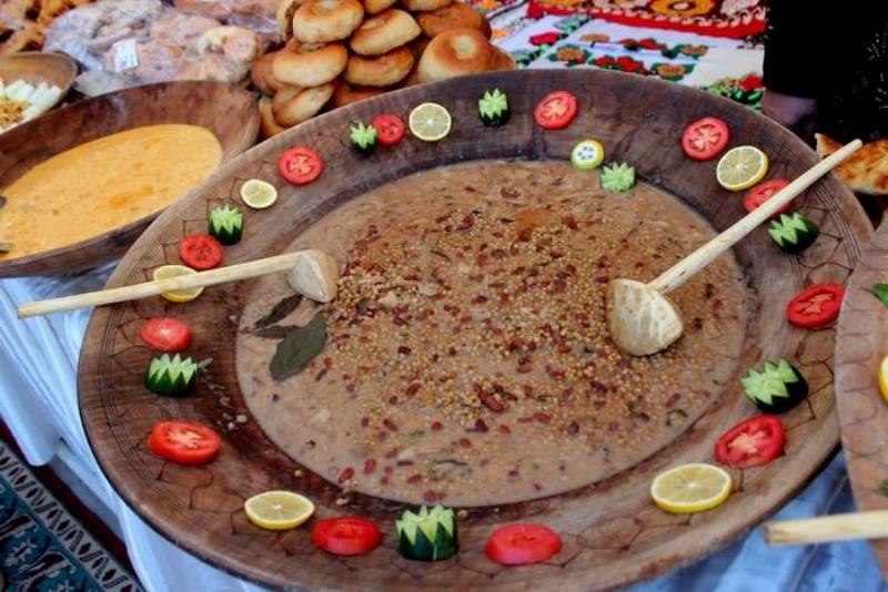 Кашк. Кашк таджикское блюдо. Национальная еда Таджикистана. Таджикская Национальная кухня. Национальное таджикистанское блюдо.