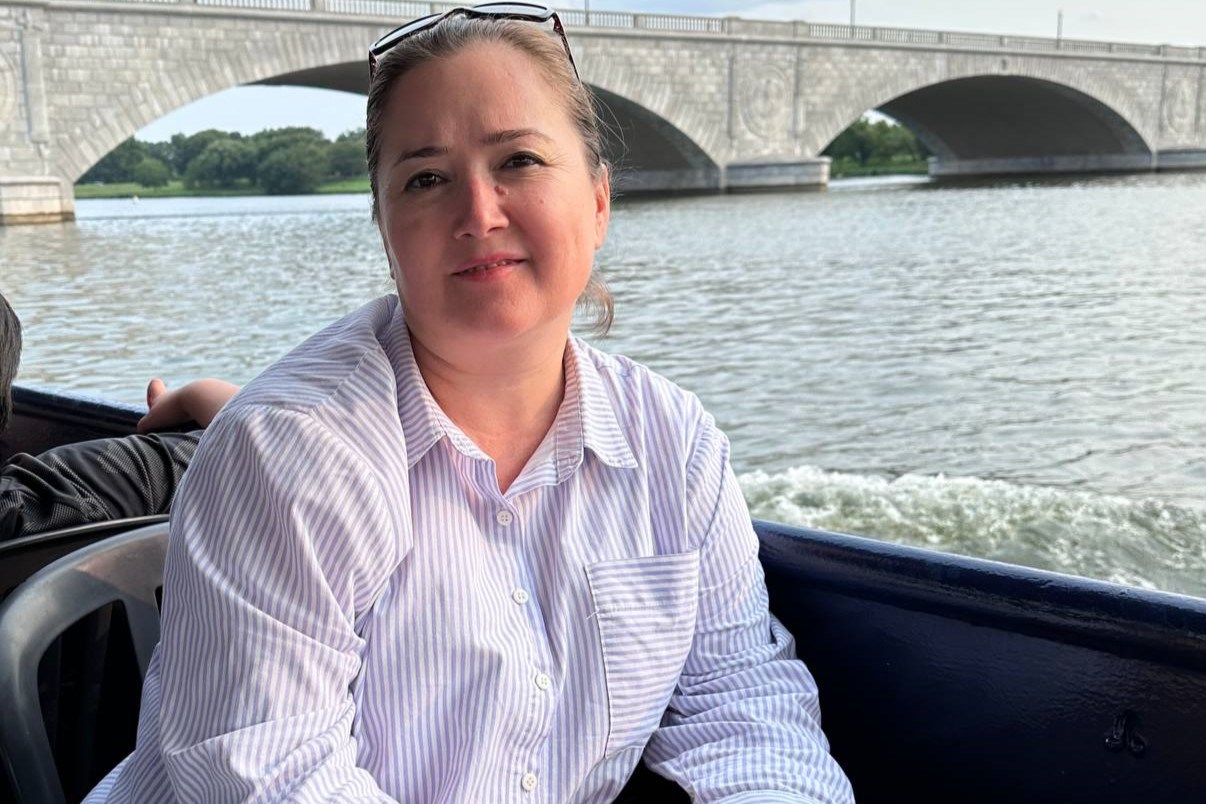 Keksa ayollarning dumbalari jinsiy aloqada bolgan fotosuratlar