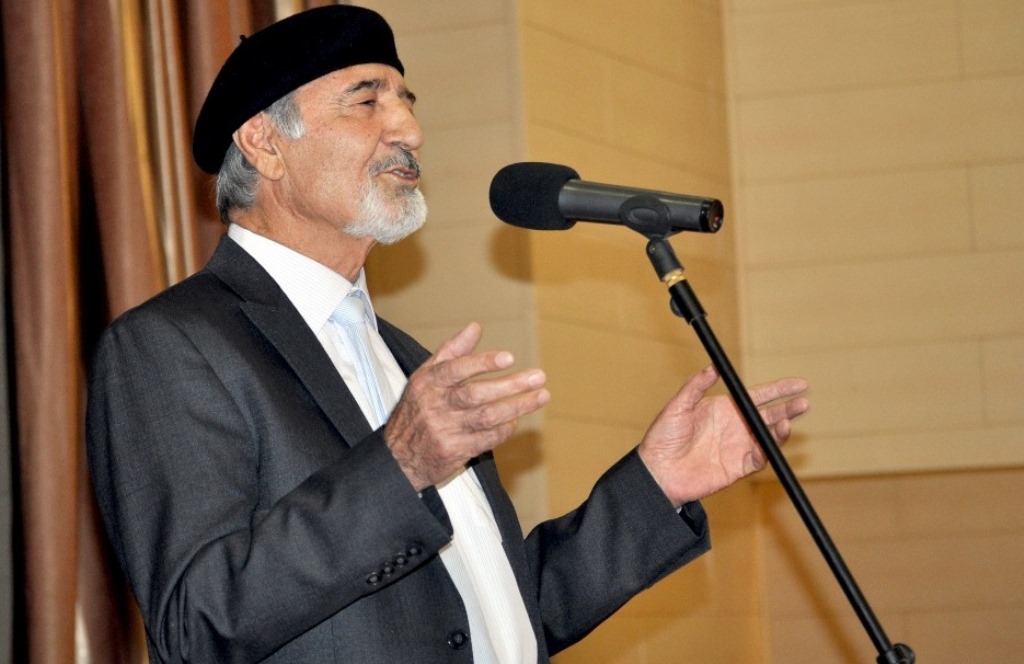 “Ҳақиқатро мегуфт, агарчи талх буд”. Ёде аз шоири саркаши тоҷик Бозор Собир