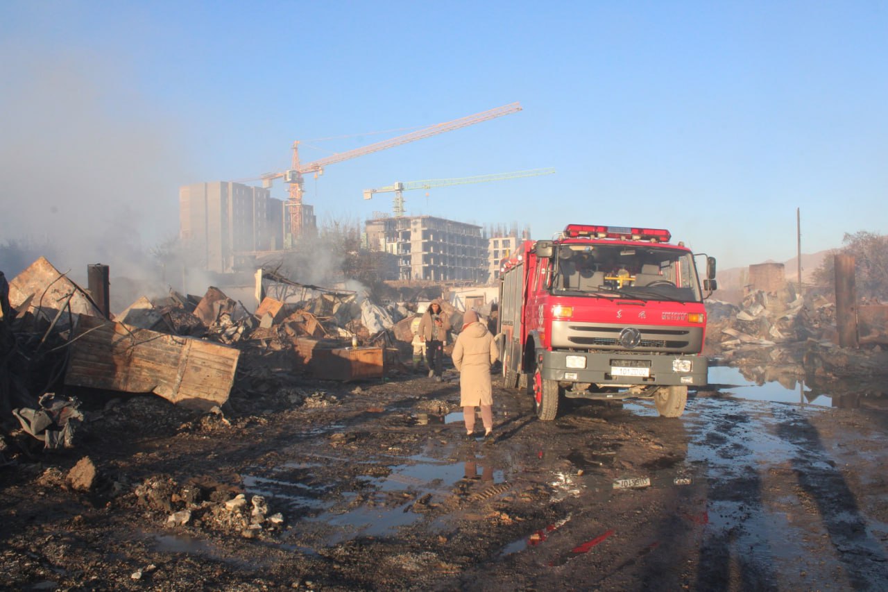 Марги 17 кас дар пайи қариб ҳазор ҳодисаи сӯхтор дар Тоҷикистон