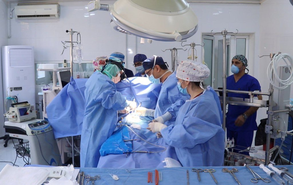 cTajik and Italian doctors perform complex joint heart surgeries