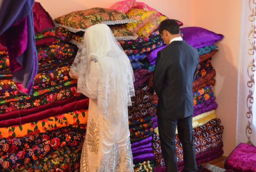 Uzbekistan to toughen penalties for marriages with minors and close relatives