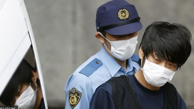 Суд Японии дал пожизненный срок убийце Синдзо Абэ