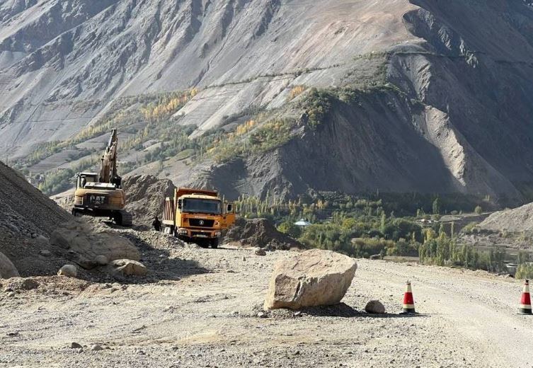 Construction of Qala-i-Khumb - Vanj road nearing completion