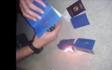 На Youtube вышло видео, где неизвестные сжигают таджикские паспорта в Сирии