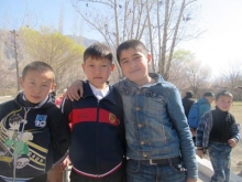 Жители таджикских и кыргызских приграничных сел вместе встретили Навруз (фото)