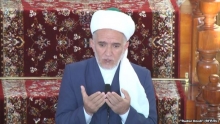 На праздничном намазе муфтий призвал верующих к защите мира