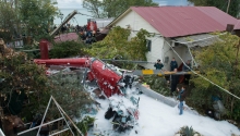 В Сочи вертолет упал на  частный дом