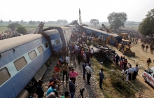 Крушение пассажирского поезда на севере Индии: более 130 человек погибло