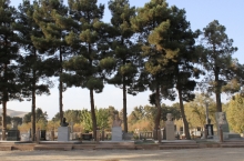 Могилы выдающихся деятелей Таджикистана появились на кладбище в Лучобе