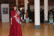 Молодые таджикские дизайнеры показали, какой они видят женскую моду