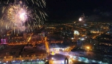 Новогодний салют в Душанбе продолжает восхищать жителей республики