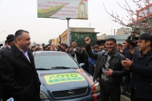 Таксист из Гиссарского района выиграл в лотерею автомобиль