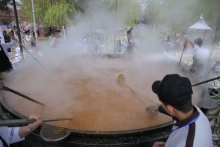 Как в Намангане приготовили суманак весом 7 тонн