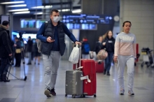 Роспотребнадзор призвал россиян отказаться от поездок за рубеж из-за коронавируса