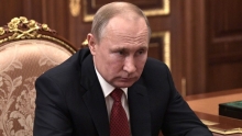 Путин допустил возможность сокращения нерабочих дней в апреле