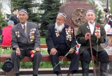 «Спасибо деду за Победу!»: Бессмертный полк Таджикистана…