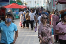 Почему таджикистанцы забыли про маски и о дистанции?