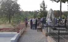 Поэт Гулназар Келди похоронен на мемориальном кладбище в Лучобе