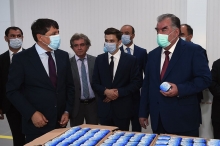 Антисептик, маски, мёд… Что производит технопарк в Дарвазе