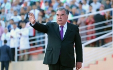 Эмомали Рахмон обещает за семь лет удвоить доходы госбюджета Таджикистана (исправлено)