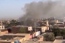 В Кабуле близ аэропорта произошел новый взрыв. США нанесли удар по смертнику
