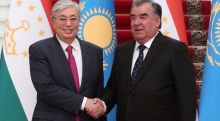 Президент Казахстана поблагодарил Эмомали Рахмона за поддержку