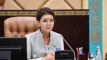 Дарига Назарбаева ушла в отпуск без содержания
