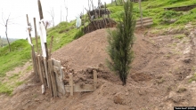 В Таджикистане похоронили военнослужащих, погибших в Украине