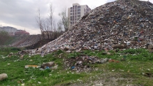 На “Гипроземе” в Душанбе люди десятилетия живут по соседству со свалкой. И никому нет до этого дела