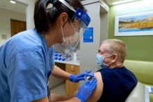 В Казахстане пройдет повторный полный курс вакцинации от коронавируса