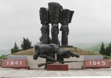 Хранители боевой славы. Монументы, посвященные памяти павших воинов Таджикистана в годы ВОВ